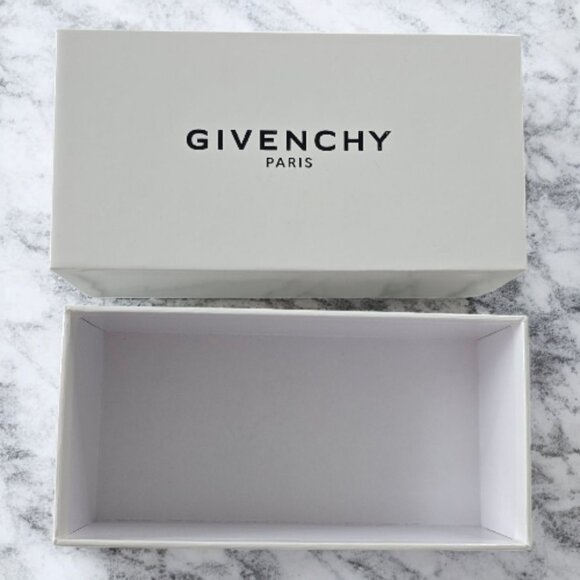 GIVENCHY PARIS WHITE SUNGLASS OR JEWEL LOGORY BOX NEW 7" BY 4" ORGANIZER CLOSET - Picture 1 of 1